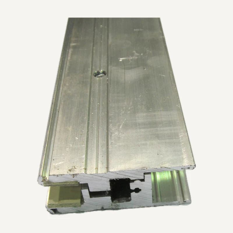 Illustration de gamme — 1PV-PHADE1AP — Plainthe EN aluminum pour vitrage 10MM