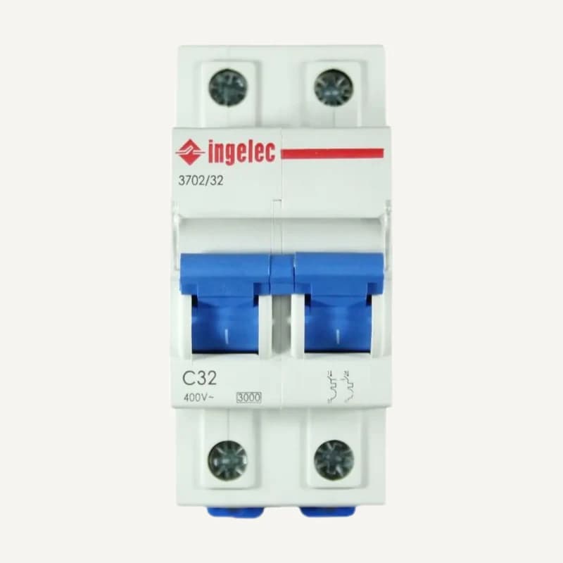 IN3702/32 — DISJ.2*32A securis