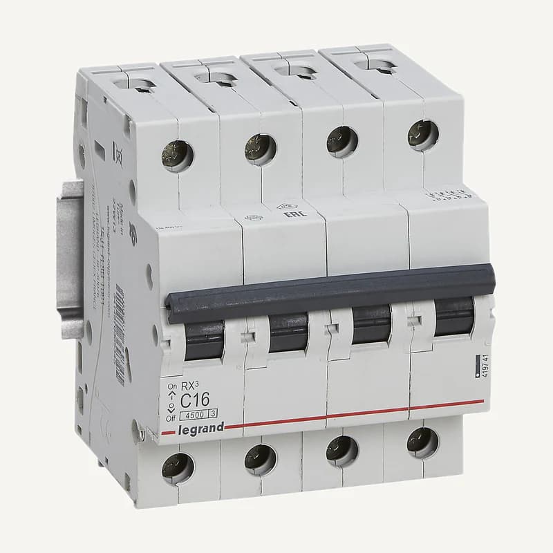 LG419741 — Disj 4*16A 4500A
