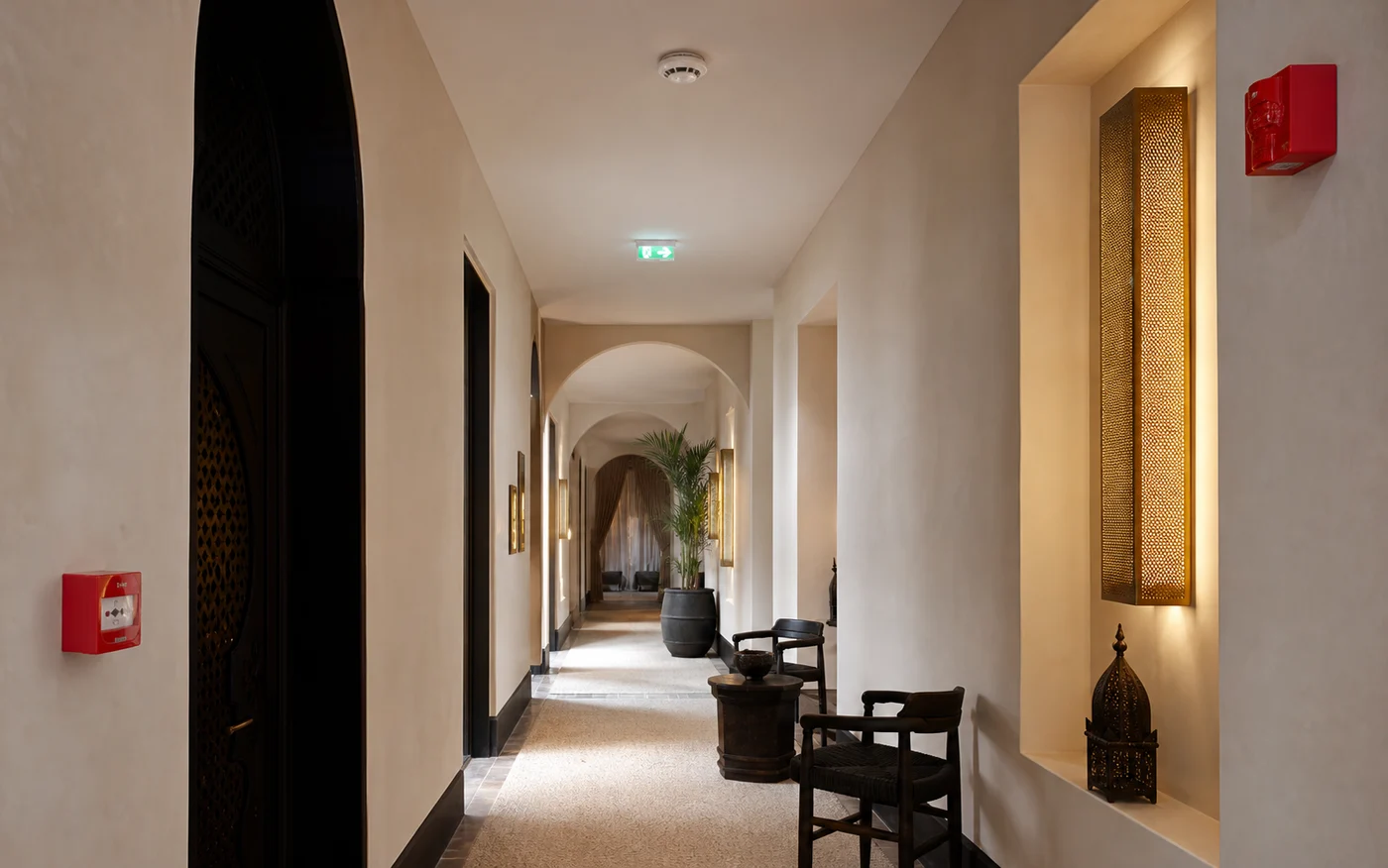 Espace intérieur illustrant le contexte d’une installation de détection incendie