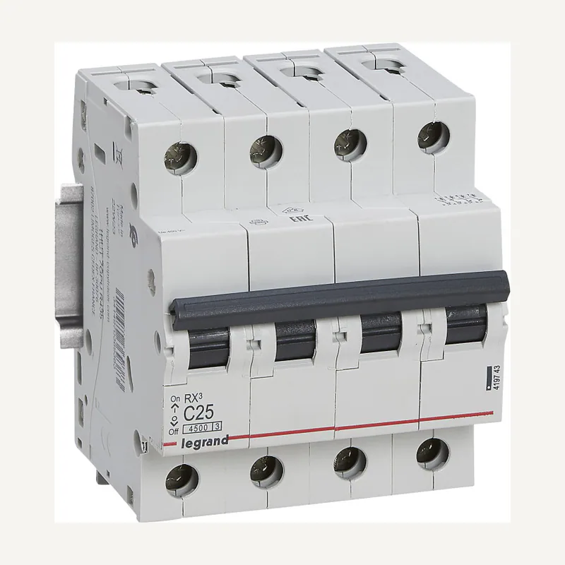 Disjoncteur 4P C25 4500A