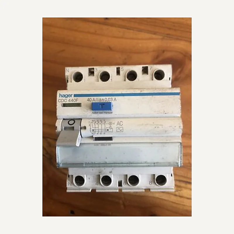 Inovexia HAG-CDC440 — الكهرباء والكابلات
