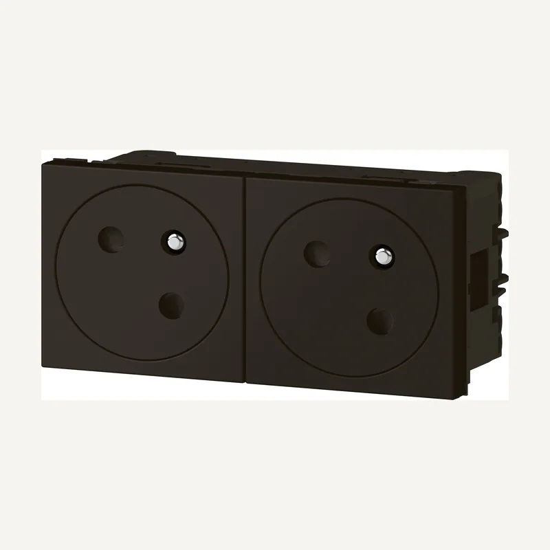 Prise 2P+T harmonie noir MAT 2410458-098